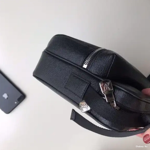 Louis Vuitton Messenger 0701